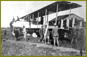 Bombardiere Caproni in preparazione